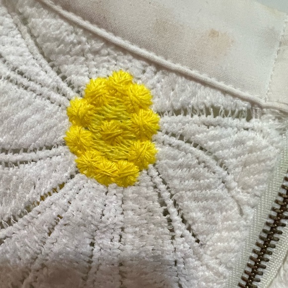 Ft Inc Big Flower Lace Top - Picture 8 of 9